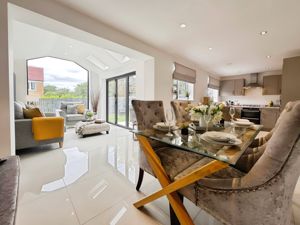 Photo 21- click for photo gallery